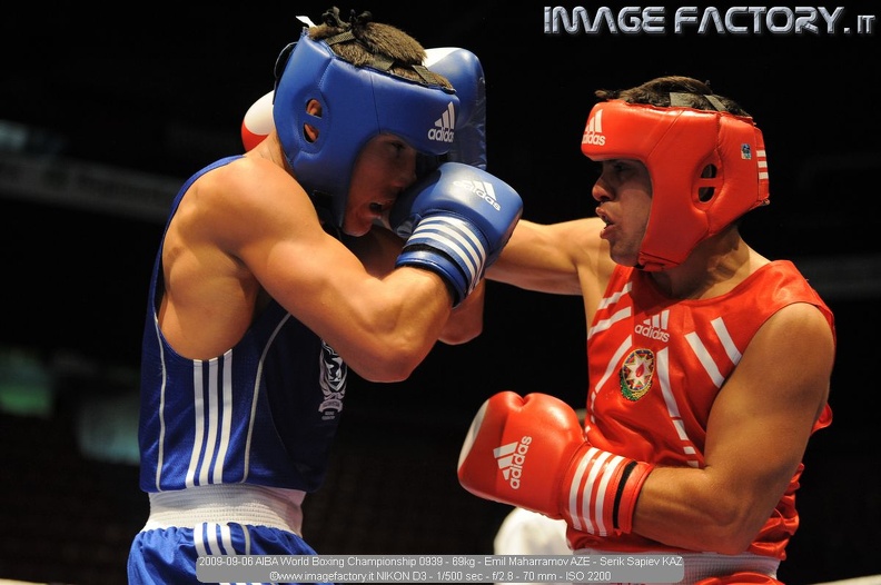 2009-09-06 AIBA World Boxing Championship 0939 - 69kg - Emil Maharramov AZE - Serik Sapiev KAZ.jpg